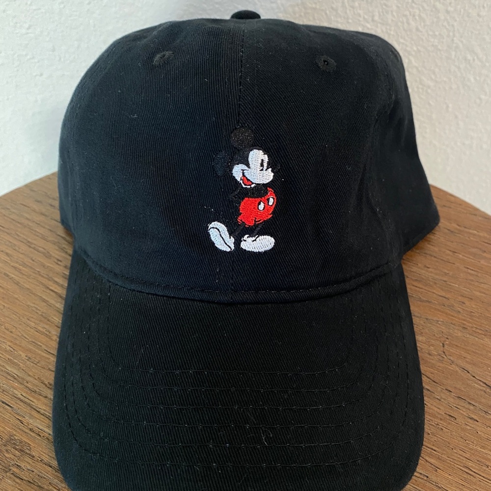 Disney Mickey Mouse Strap Back Hat BLACK NWT